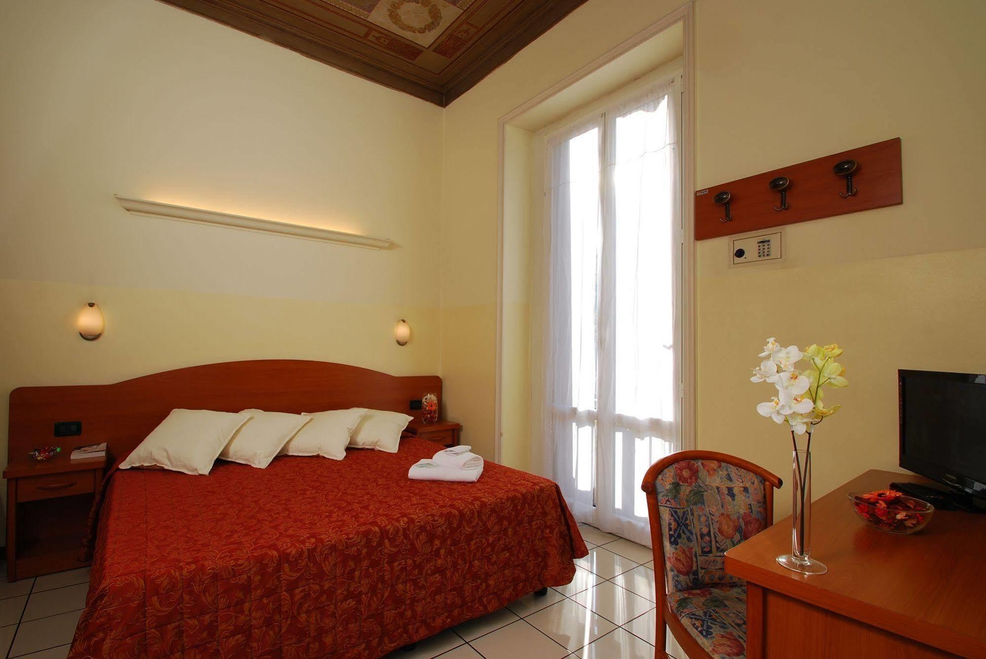 Soana City Rooms Génova Exterior foto